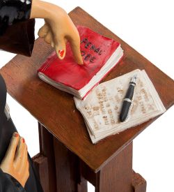 Forchino FO-85514 Статуэтка «Адвокат» (The Lady Lawyer. Forchino)