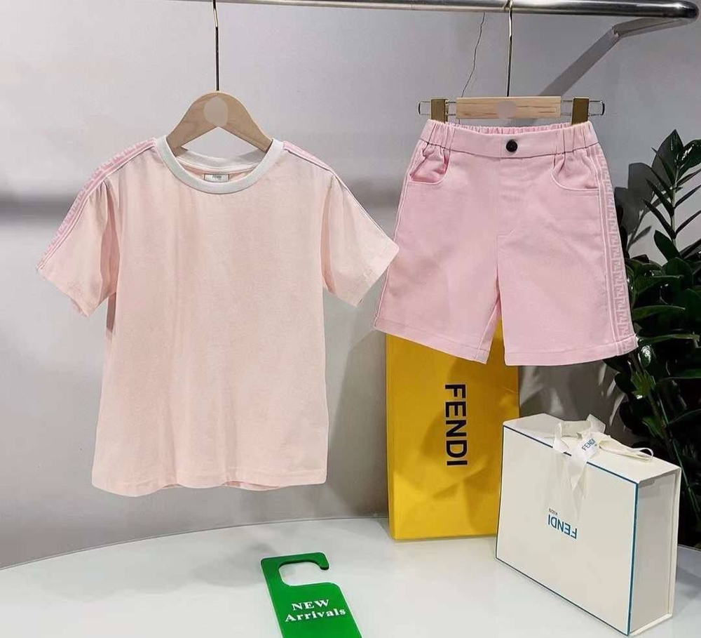 Шорты Fendi