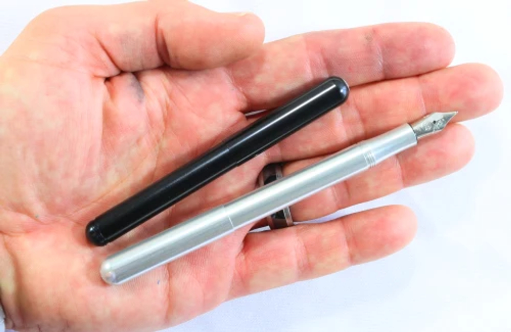 Ручка перьевая KAWECO LILIPUT Black EF (10000455) 0.5 мм черный корпус