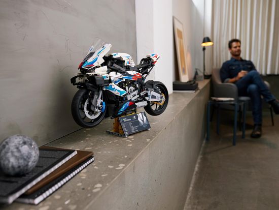LEGO Technic 42130 BMW M 1000 RR