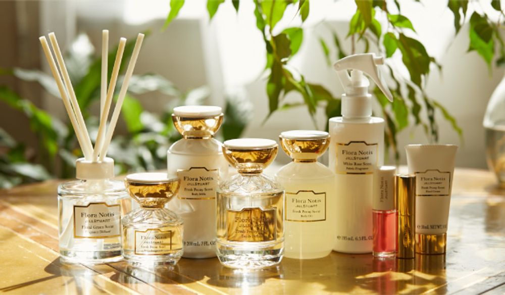 Jill Stuart Flora Notis Rich Camellia Scent
