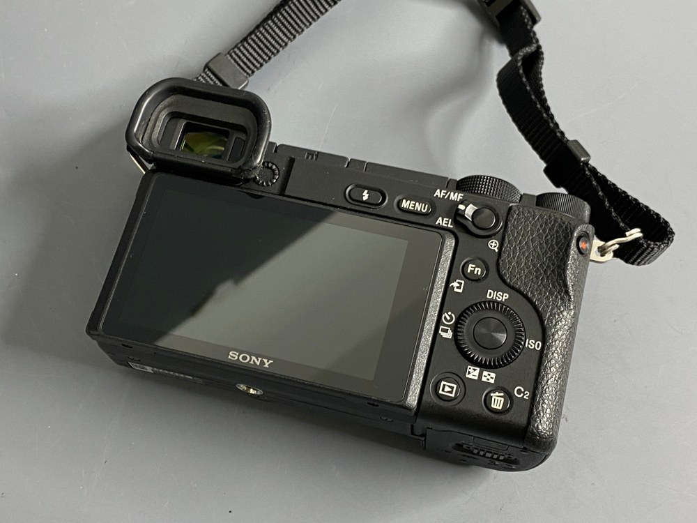 Sony A6400 kit 16-50mm 6.200 кадров