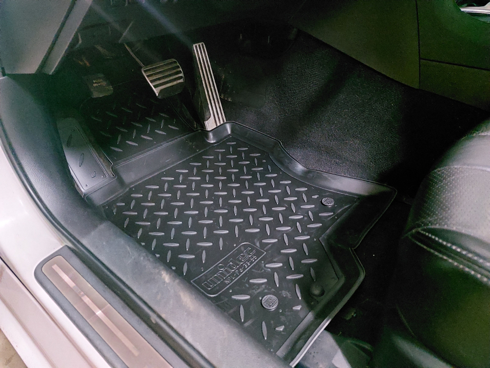 Коврики резиновые Infiniti  G25 G35 G37