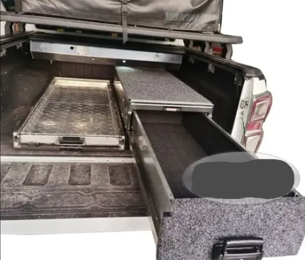 Системы выдвижных ящиков для кухни в Toyota Hilux от Forza Performance Тойота