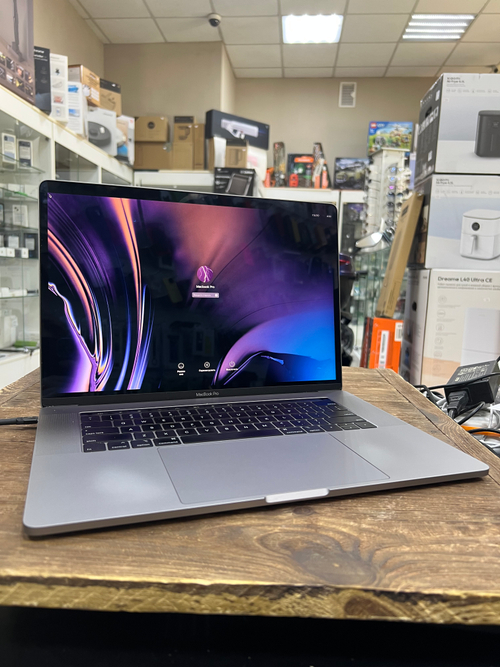 Б/У MacBook Pro 15 2019 i9/16/512Gb
