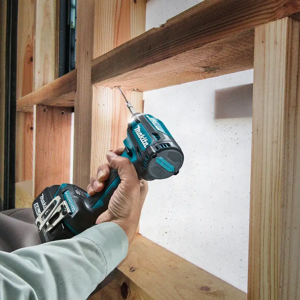 Аккумуляторный ударный шуруповёрт Makita DTD171Z