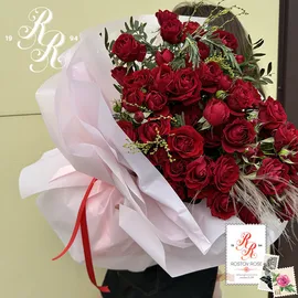 Букет кустовых роз Мирабель