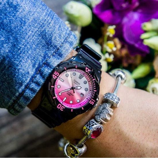 Наручные часы Casio Collection LRW-200H-4EVDR