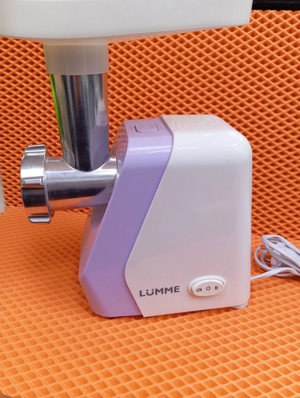 Мясорубка электрическая LUMME LU-MG2114A