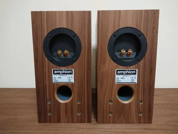 Amphion Argon1 Walnut