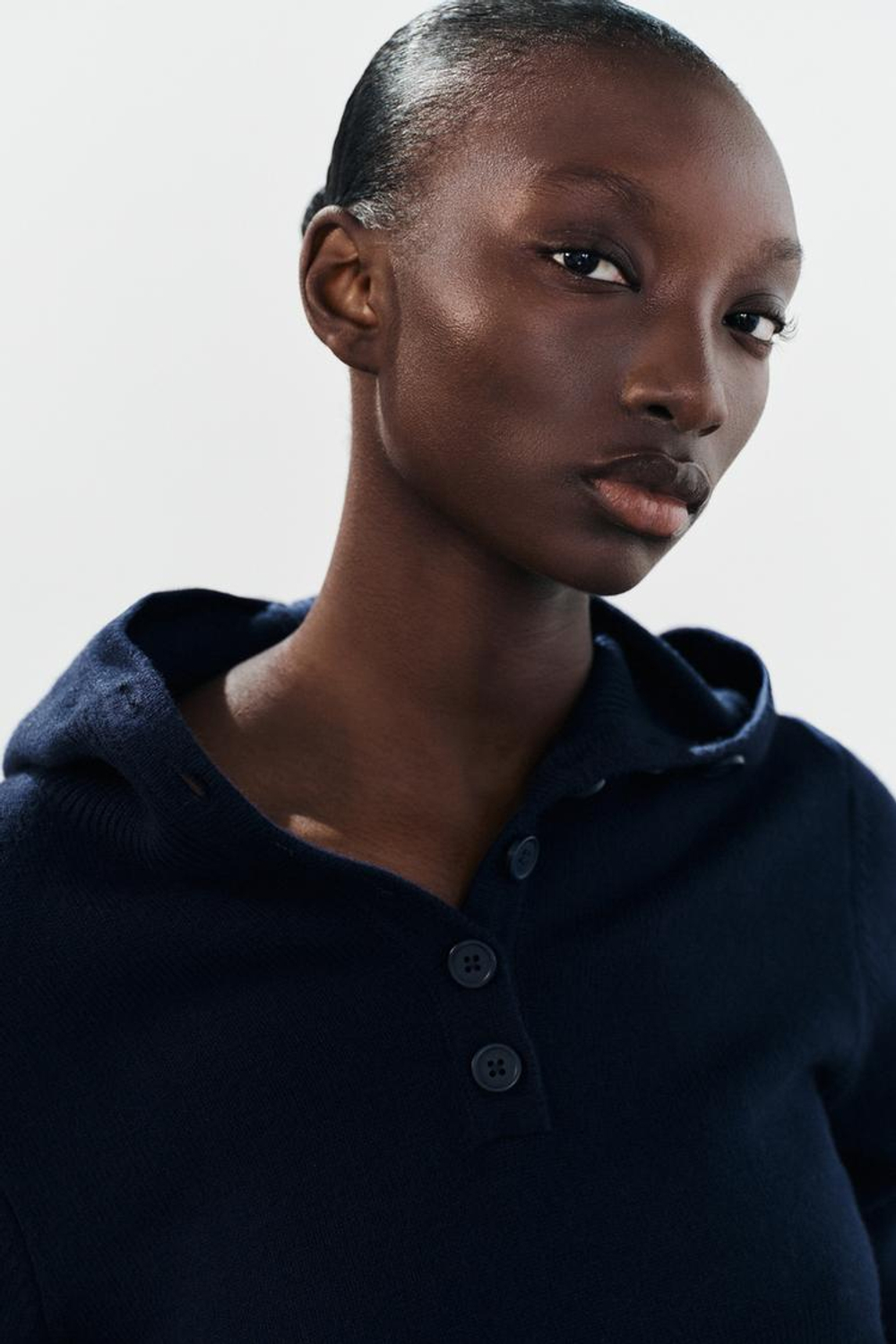ZARA СВИТЕР С КАПЮШОНОМ, МОРСКОЙ СИНИЙ