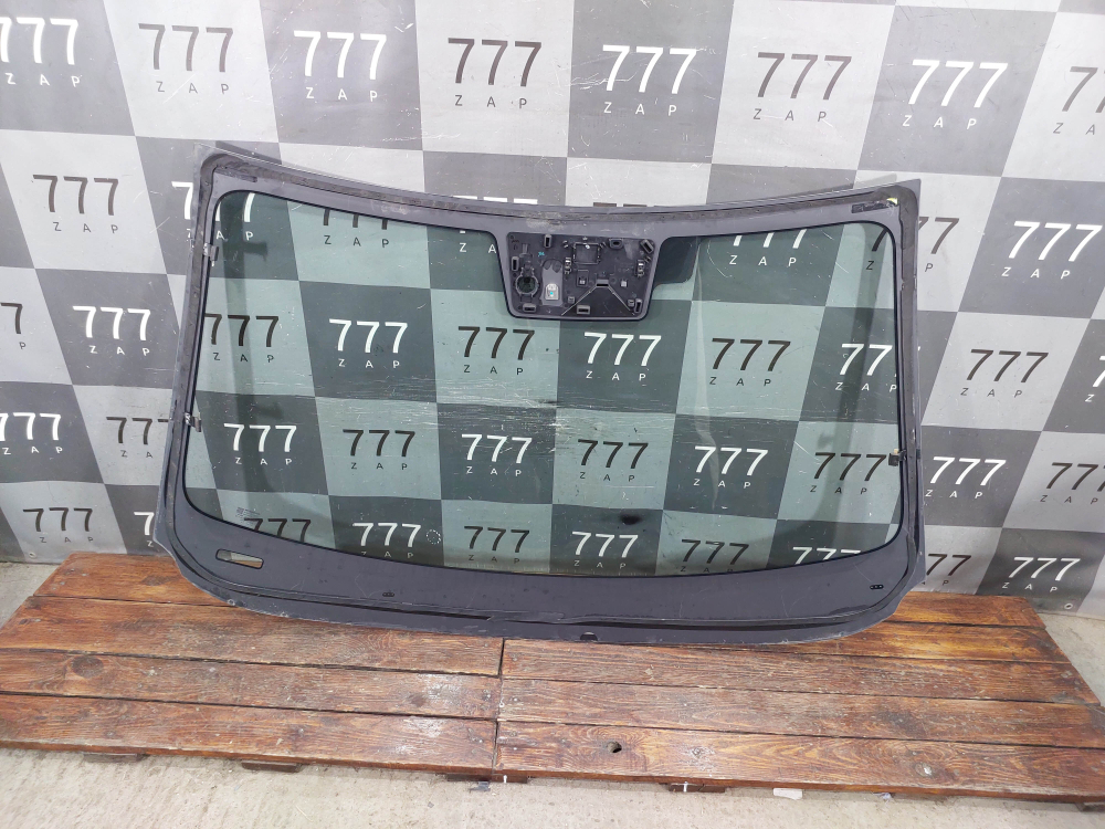 Стекло лобовое Changan UNI-V 22-нв Б/У Оригинал C281F2705010113
