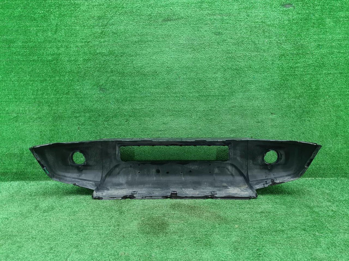 Бампер передний Suzuki Jimny 4 (2018-н.в.)