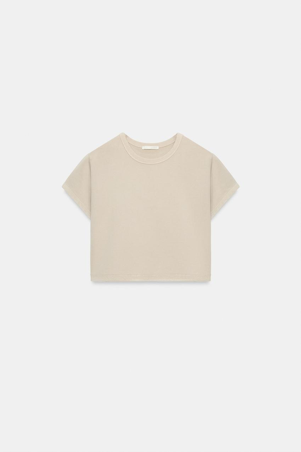 ZARA УКОРОЧЕННАЯ ФУТБОЛКА С ЭФФЕКТОМ ПОТЕРТОСТИ, КАМЕННО-С