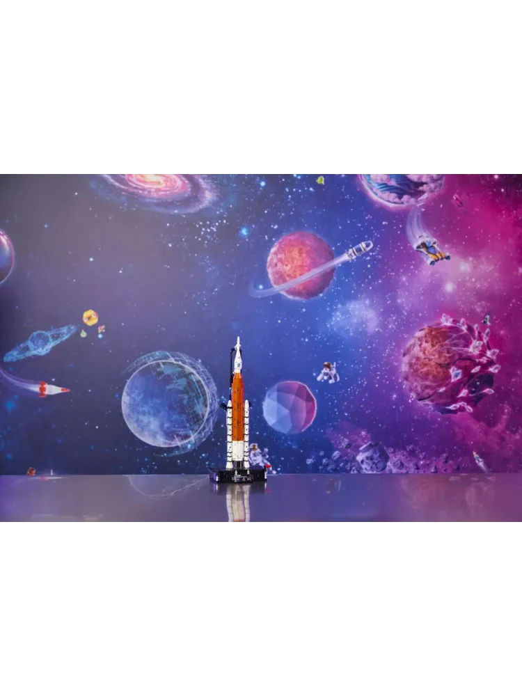 Конструктор Technic 42221 NASA Artemis SLS HeavyLift Rocket