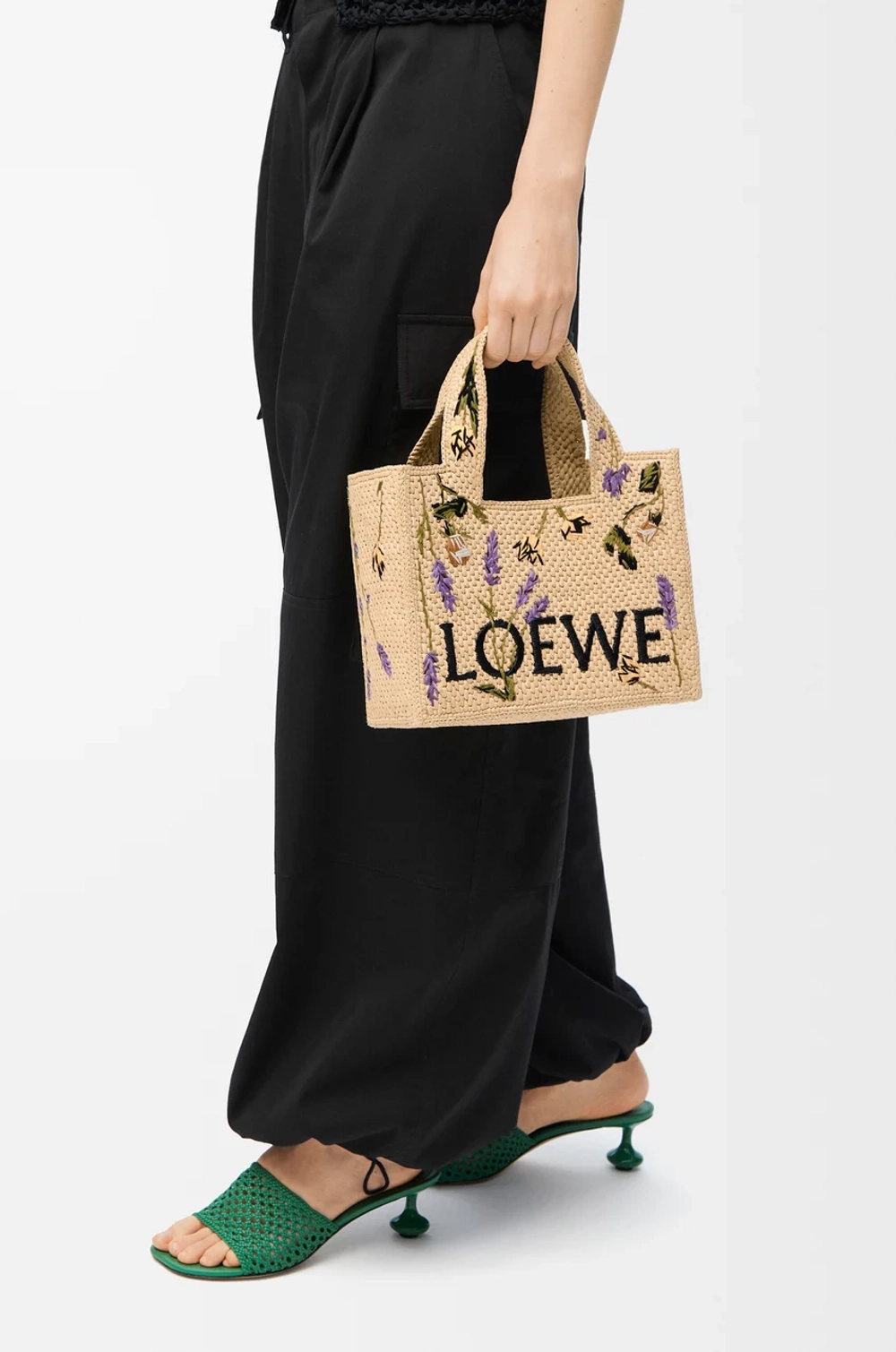 Loewe Маленькая сумка-тоут Font из рафии, натуральный