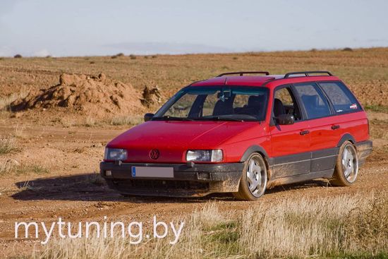 Крылья стеклопластиковые для VW Passat B3