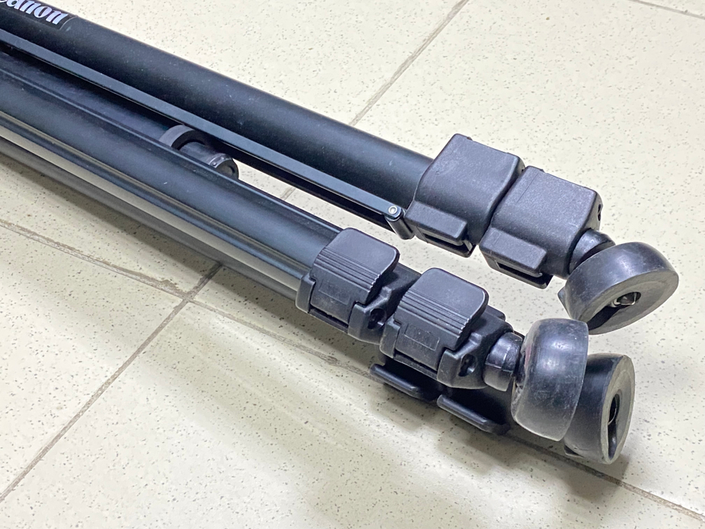 Canon Deluxe Tripod 10 T-0004