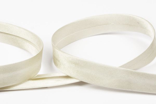 Косая бейка атласная 15 мм / 132±1 метра, 110 серо-зеленый, Gamma GK-15P