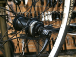 Колесо переднее 26 Alexrims / Shimano MT15 100×QR + покрышка Kenda Kozmik Lite II Pro 26×2,0
