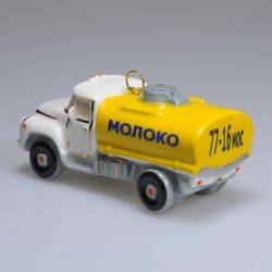 Фарфоровая ёлочная игрушка Цистерна Молоко желтая