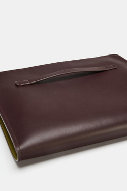 ZARA КОЖАНЫЙ ЧЕХОЛ ДЛЯ IPAD, БАКЛАЖАННЫЙ