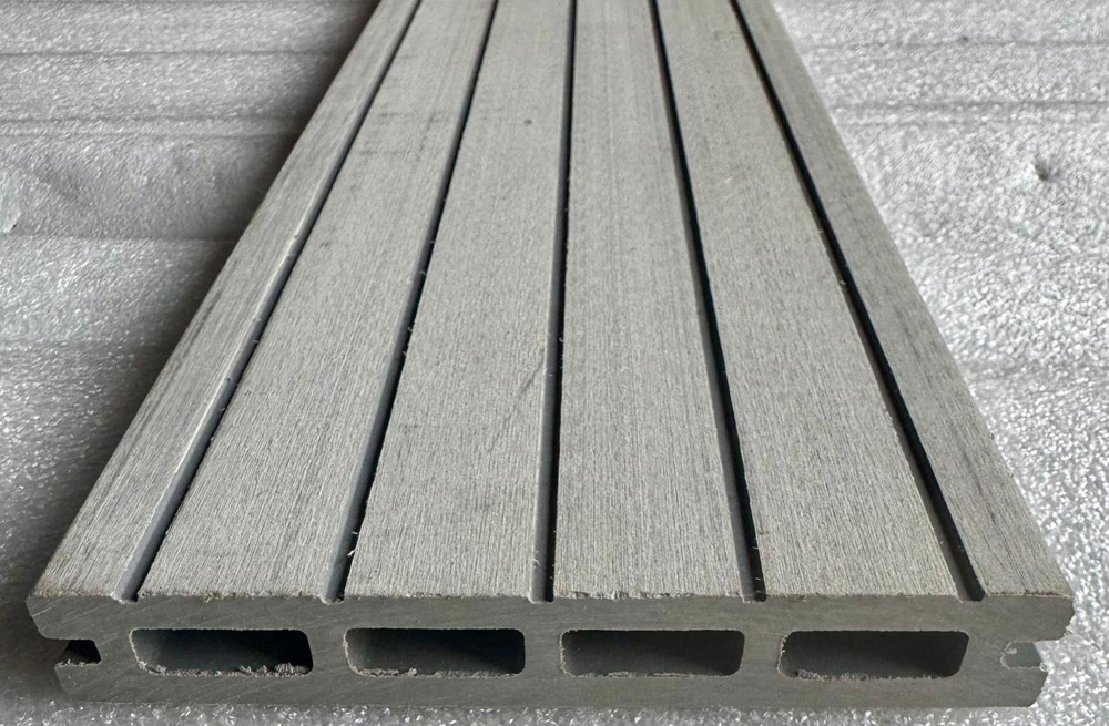 Террасная доска ДПК Бест декинг Лайт (Бест декинг (Best decking) Light)  Тиснение/широкий вельвет цвет: Серый