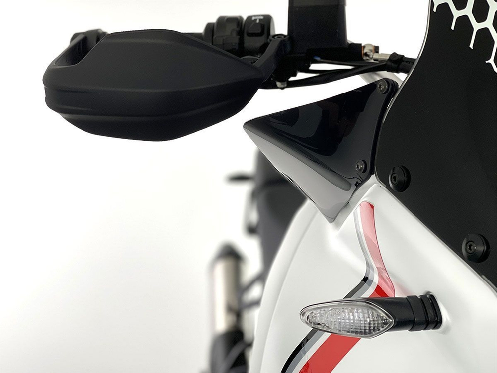 DU026NL WRS PAIR OF BLACK SIDE DEFLECTORS (DSRT X)