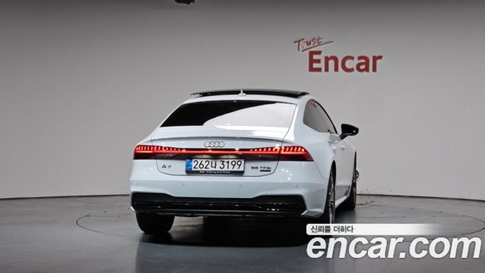 Audi A7 55 TFSI Quattro Premium — 2025