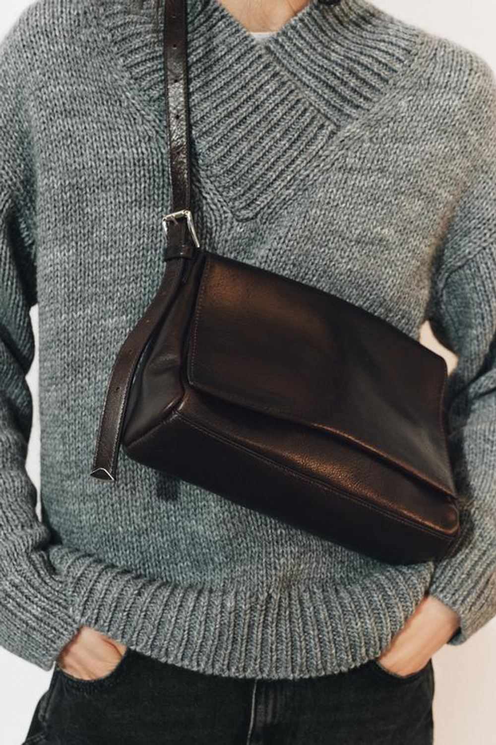 ZARA КОЖАНАЯ СУМКА С КЛАПАНОМ, КОРИЧНЕВЫЙ