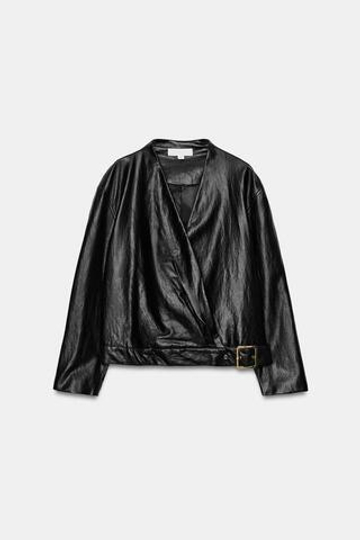 ZARA ЖАКЕТ НА ЗАПАХ С ЭФФЕКТОМ КОЖИ, ЧЕРНЫЙ
