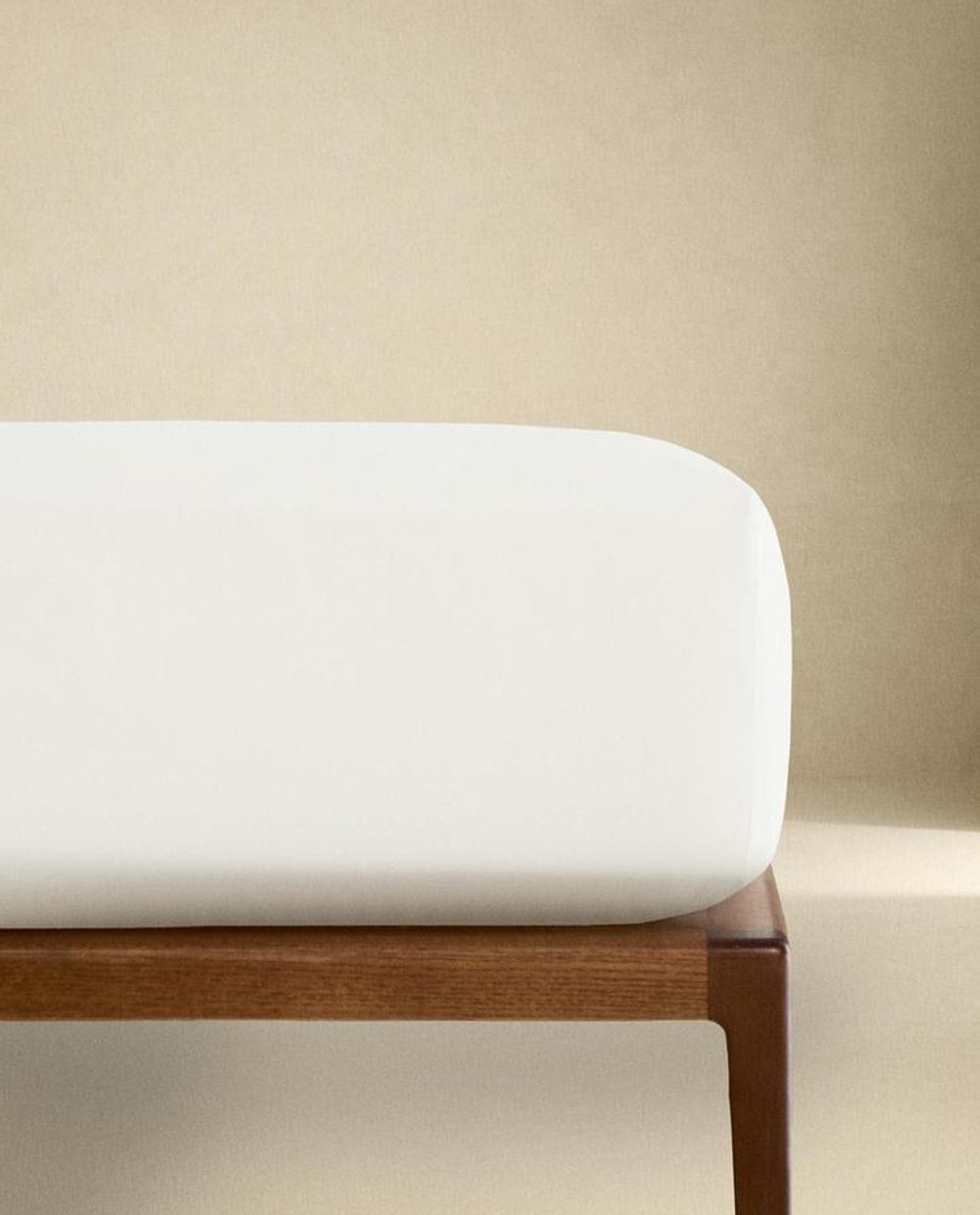 ZARA HOME ПРОСТЫНЯ НА РЕЗИНКЕ ВЫСОТА 40 СМ (КОЛИЧЕСТВО НИТЕЙ 500), БЕЛЫЙ