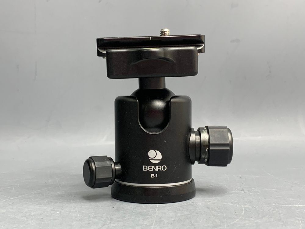 Benro B1