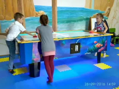 Аэрохоккей с подсветкой (220*120*75 см.)
