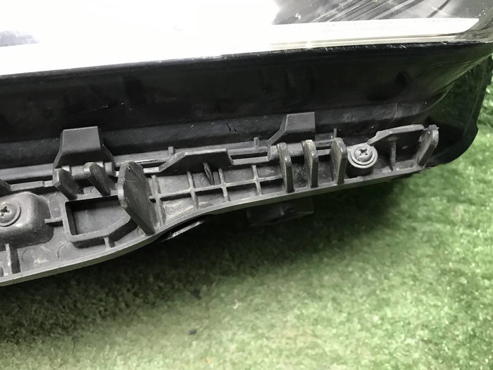 Битая Фара правая Kia K5 (2019-2023) LED