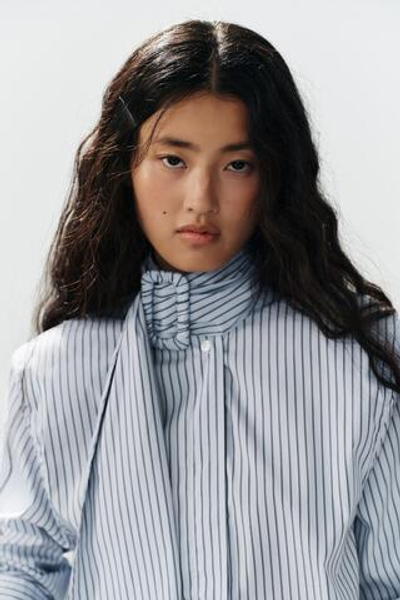 РУБАШКА В ПОЛОСКУ С ПОДПЛЕЧНИКАМИ И ПРЯЖКОЙ — ZARA