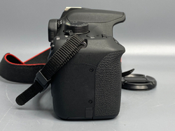 Canon EOS 1200D kit 18-55mm 3.5-5.6 III 3.000 кадров