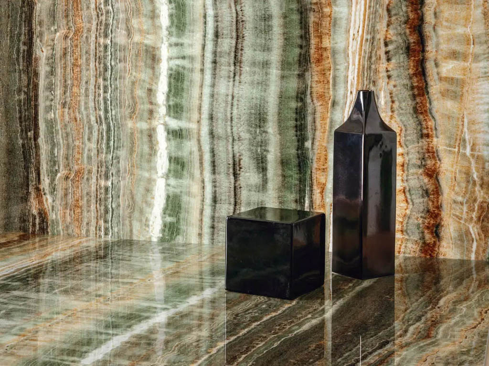 ECCENTRIC LUXE