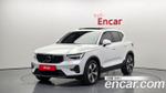 Volvo XC40 B4 — 2023