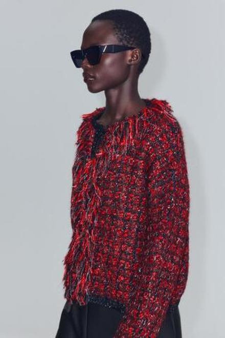ZARA КАРДИГАН ФАКТУРНОЙ ВЯЗКИ С БАХРОМОЙ, КРАСНЫЙ/ЧЕРНЫЙ