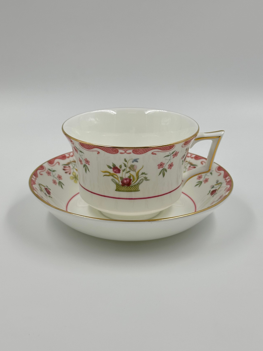 Чайная пара Wedgwood, Bianca