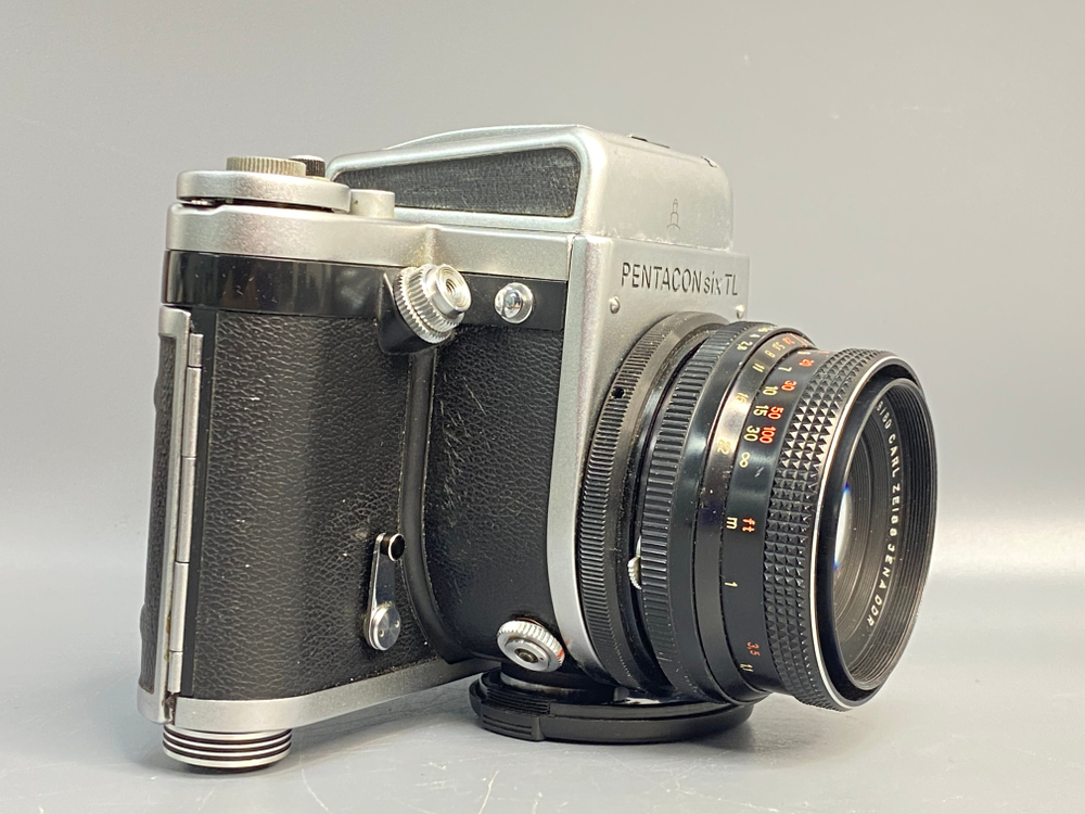 Pentacon Six TL + MC Biometar 2.8/80