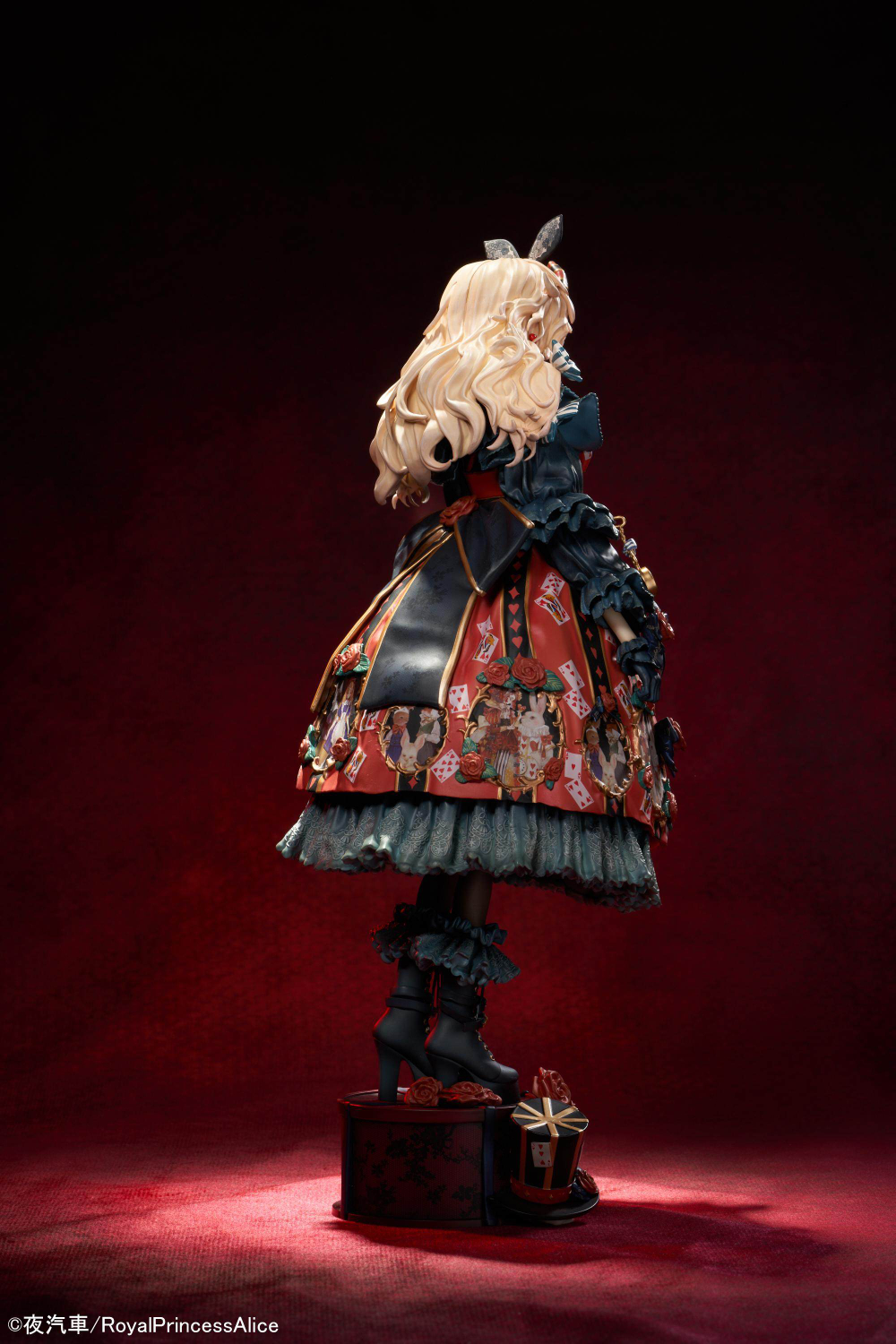 Красная королева и принцесса Алиса / Red Queen and Princess Alice