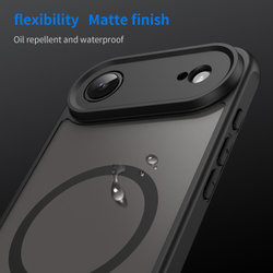 Полупрозрачный матовый чехол с MagSafe для iPhone Air, боковые рамки черного цвета