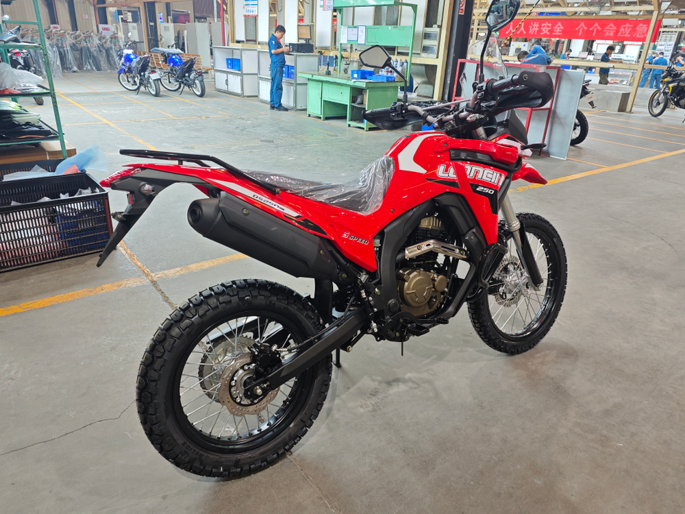Мотоцикл Loncin DS250 Rally