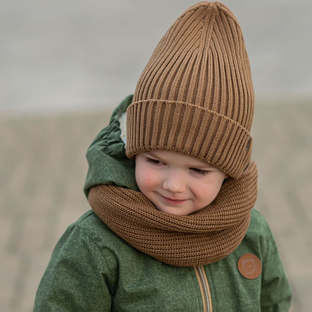Шапка свечка из смесовой шерсти однослойная с отворотом  "Фундук"