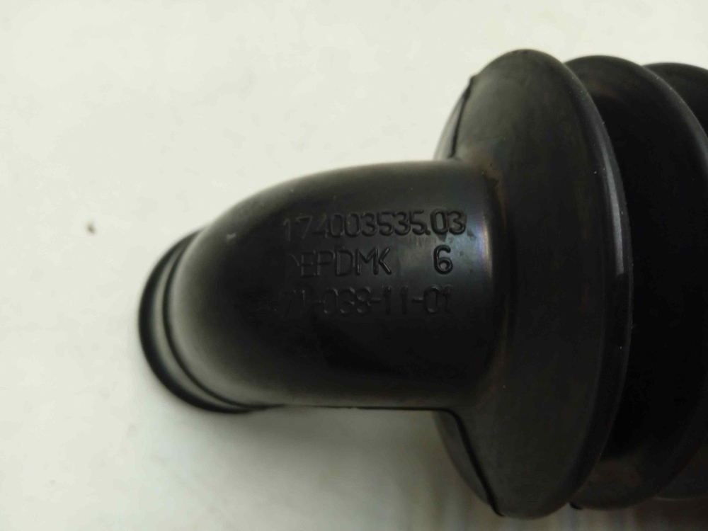 VMSL501B кт177 Сливной патрубок для стиральной машины Hotpoint-Ariston 174003535 б/у