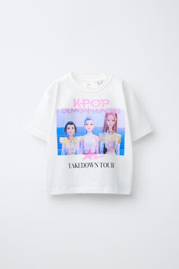 ZARA ФУТБОЛКА С ПРИНТОМ KPOP DEMON HUNTERS™ NETFLIX ©, БЕЛЫЙ