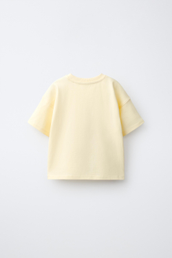 ZARA ФУТБОЛКА С ПРИНТОМ, ПАСТЕЛЬНО-ЖЕЛТЫЙ