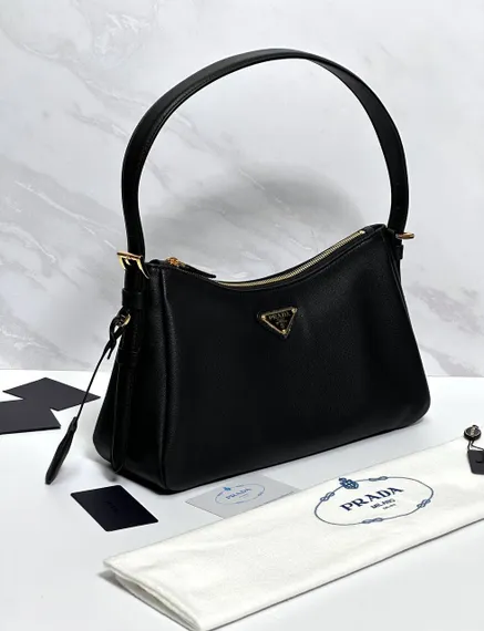 Сумка Prada Aimee черная